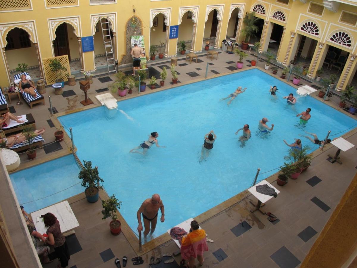 ג'איפור Nirbana Palace - A Heritage Hotel And Spa מראה חיצוני תמונה