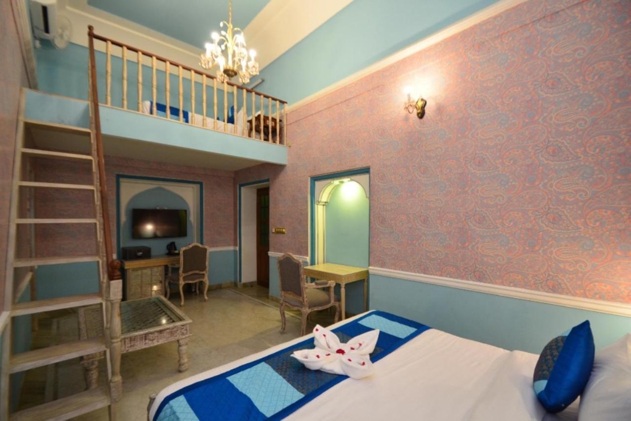 ג'איפור Nirbana Palace - A Heritage Hotel And Spa מראה חיצוני תמונה