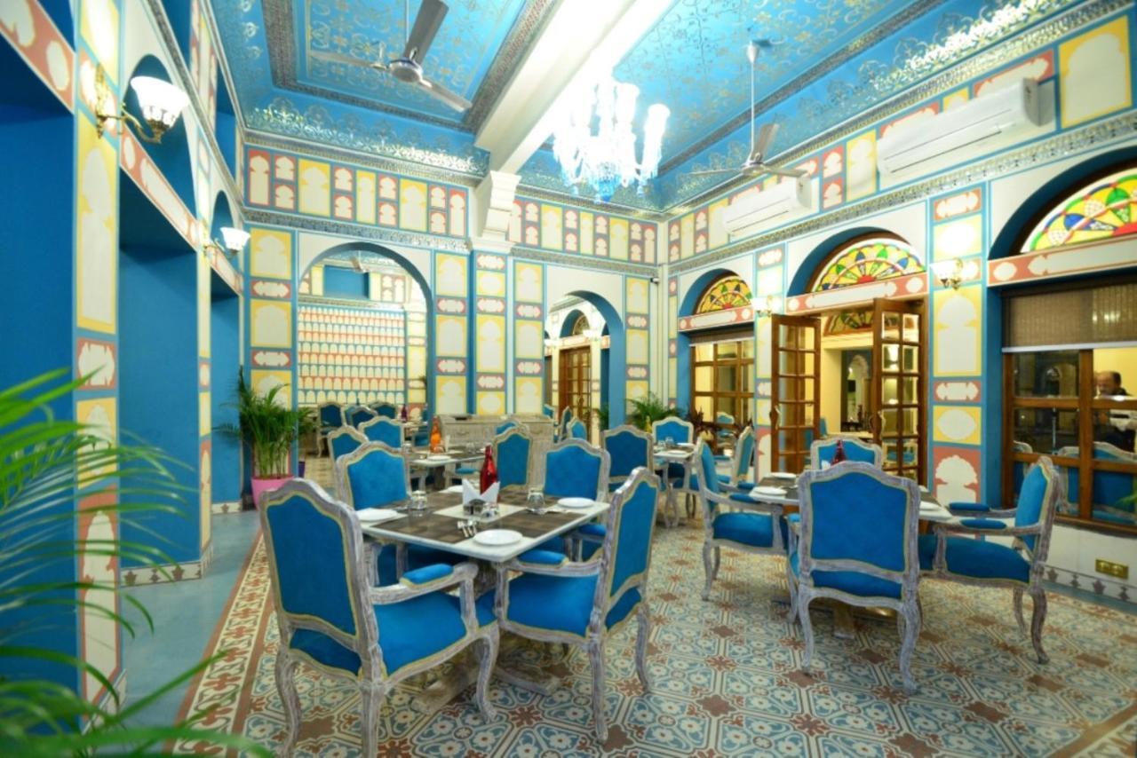 ג'איפור Nirbana Palace - A Heritage Hotel And Spa מראה חיצוני תמונה