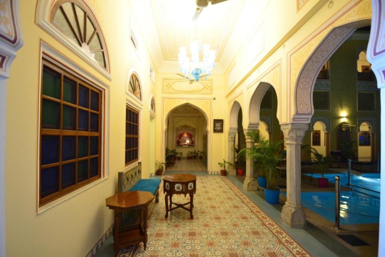 ג'איפור Nirbana Palace - A Heritage Hotel And Spa מראה חיצוני תמונה