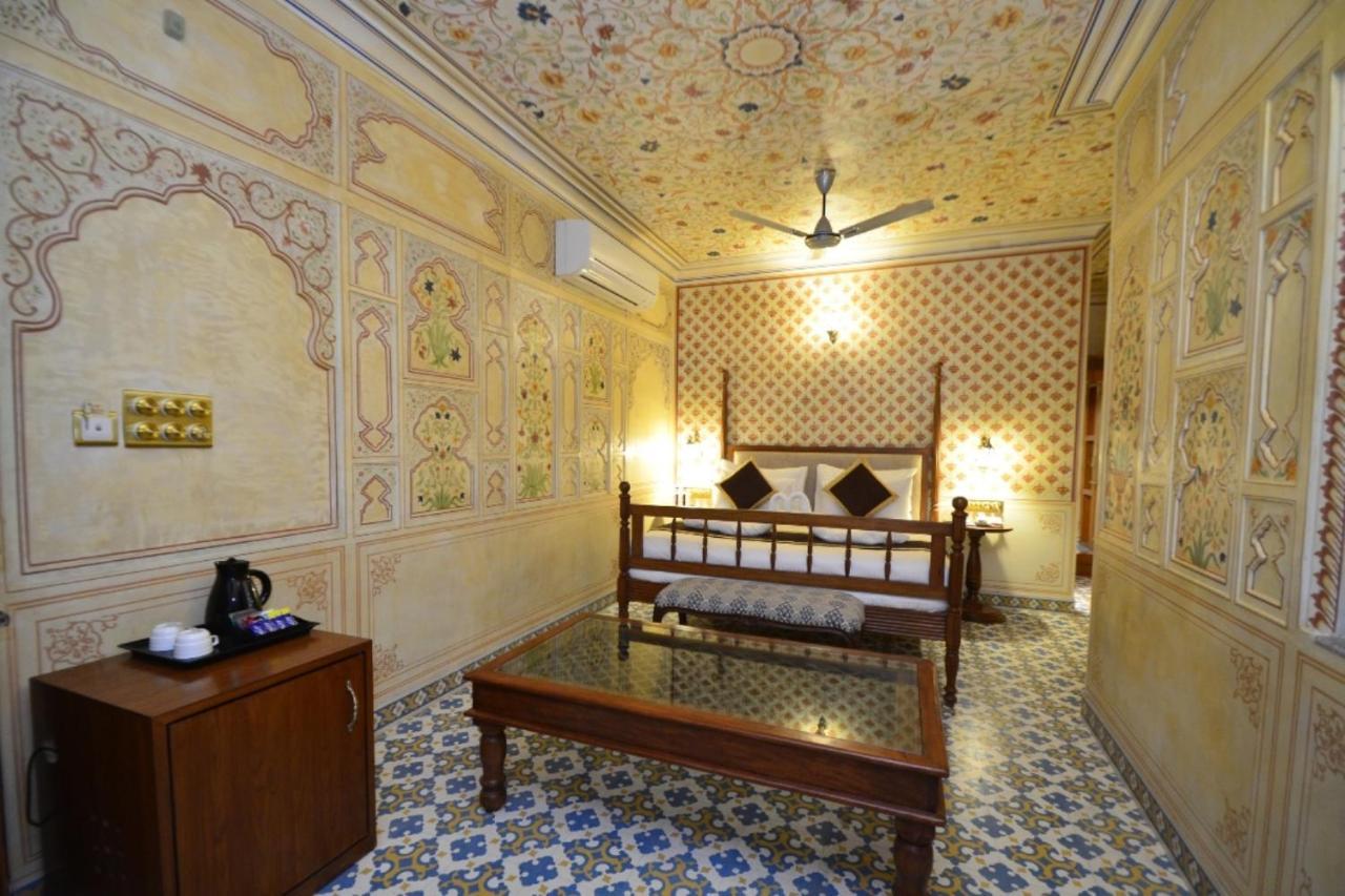ג'איפור Nirbana Palace - A Heritage Hotel And Spa מראה חיצוני תמונה
