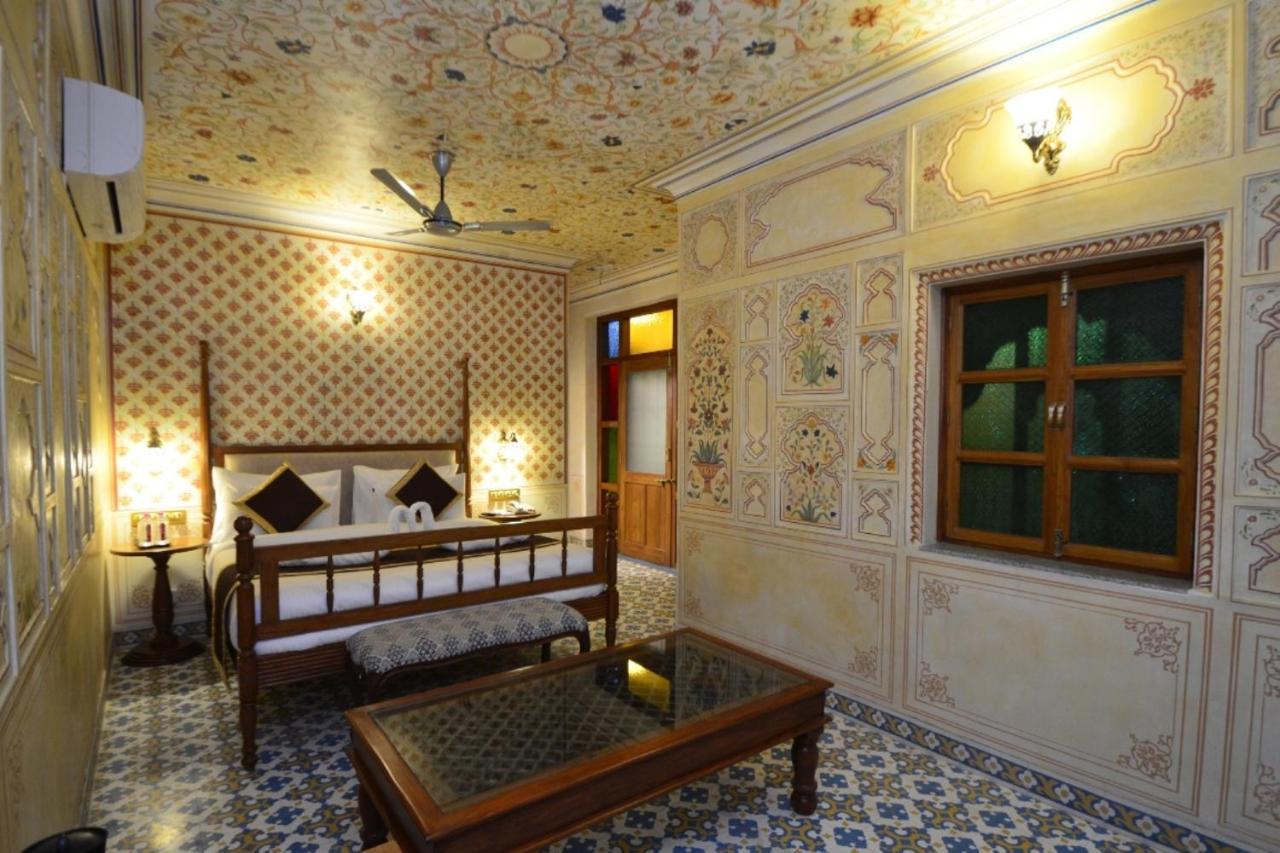 ג'איפור Nirbana Palace - A Heritage Hotel And Spa מראה חיצוני תמונה