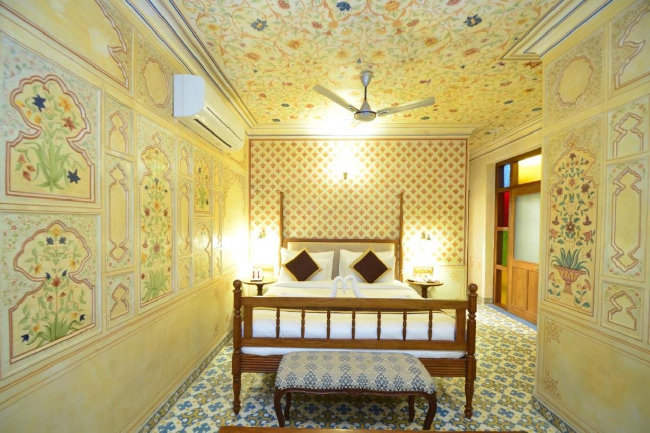 ג'איפור Nirbana Palace - A Heritage Hotel And Spa מראה חיצוני תמונה