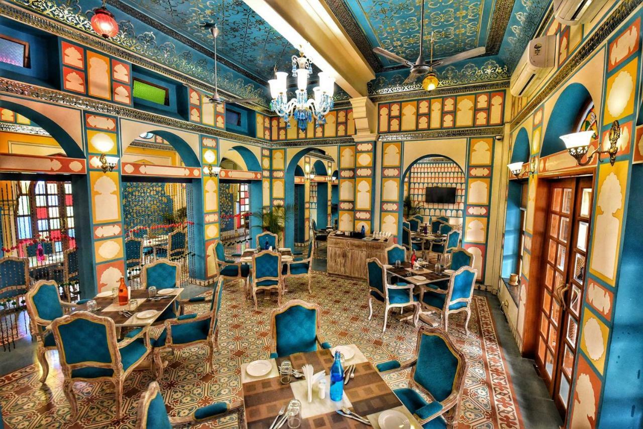 ג'איפור Nirbana Palace - A Heritage Hotel And Spa מראה חיצוני תמונה