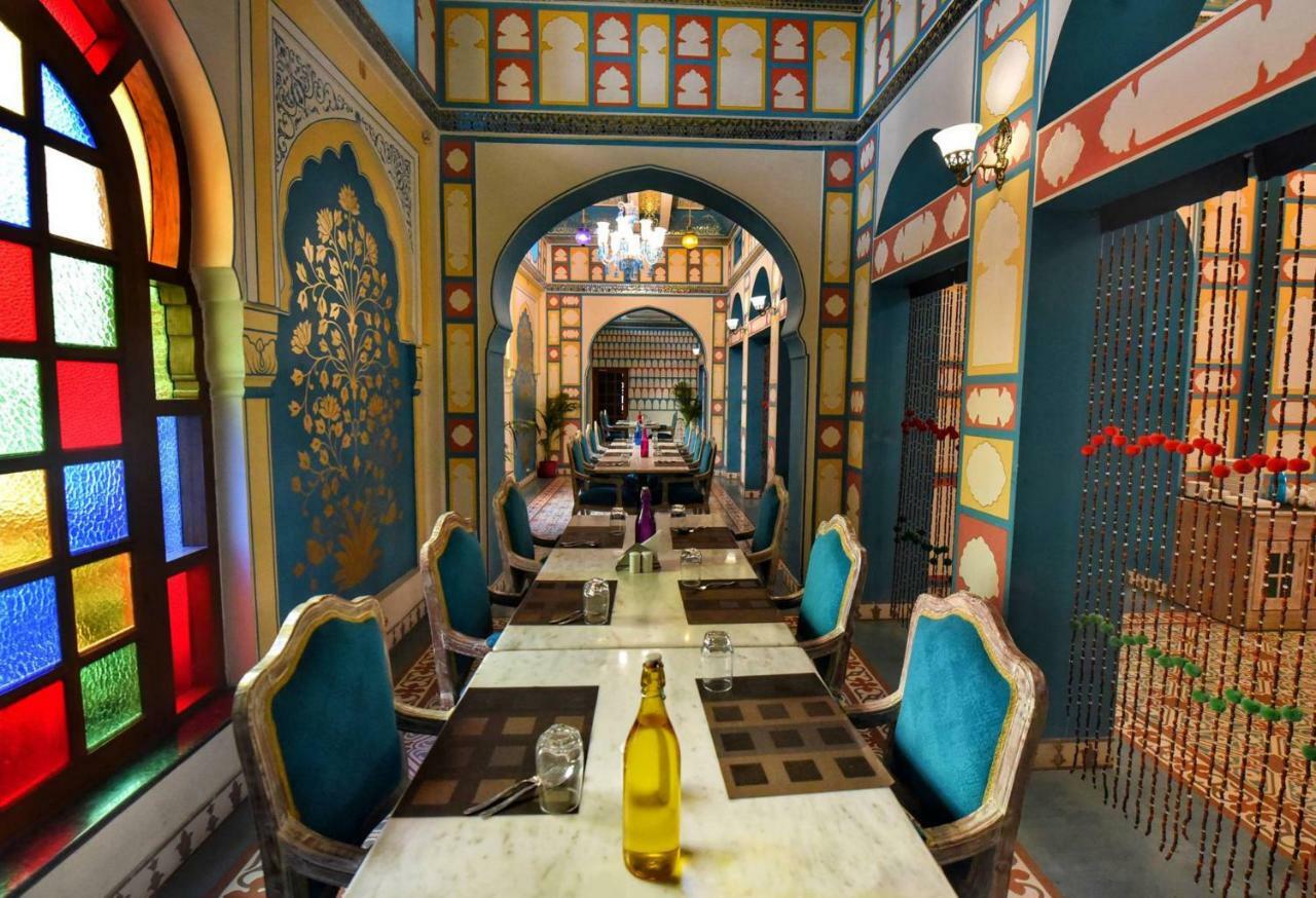 ג'איפור Nirbana Palace - A Heritage Hotel And Spa מראה חיצוני תמונה